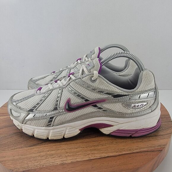Nike Womens Size 7.5 White Purple Air Cushioned Running Shoes 318248-101 - Picture 1 of 8